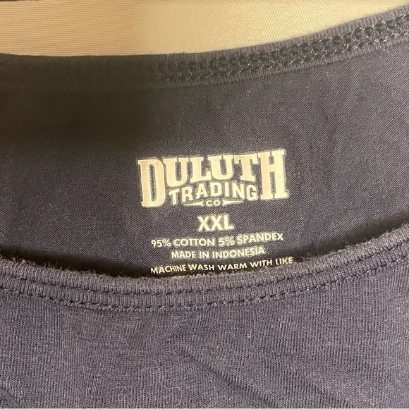Duluth Trading Co Women's Navy and Burgundy Tank Tops - Picture 3 of 7